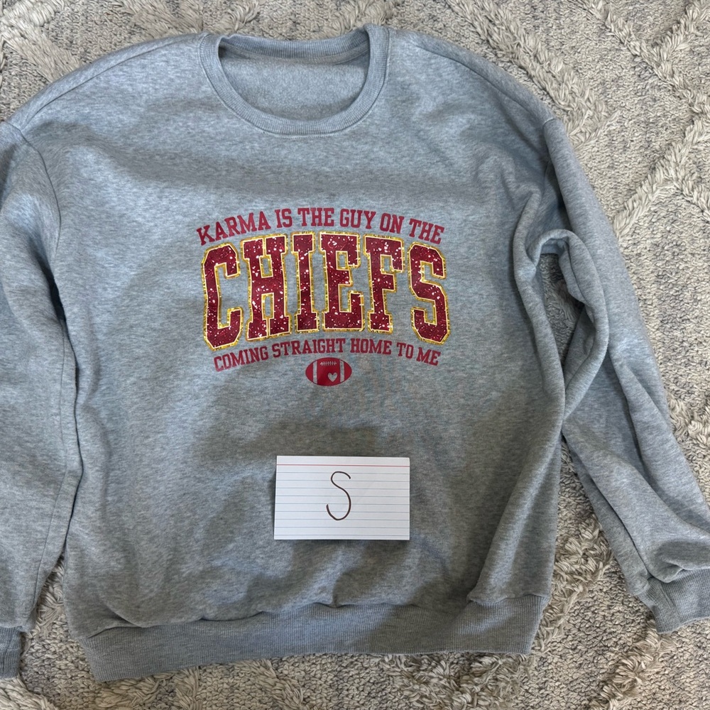 Gray Chiefs Graphic Men's Sweater
